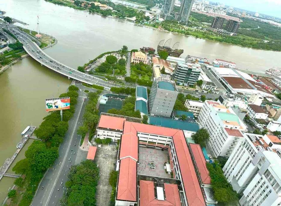 Apartamento New Saigon Royal Luxury 4pax View *