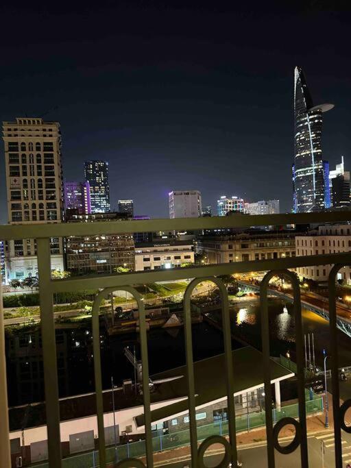 Apartamento New Saigon Royal Luxury 4pax View Cidade de Ho Chi Minh