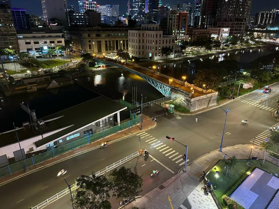 Apartamento New Saigon Royal Luxury 4pax View